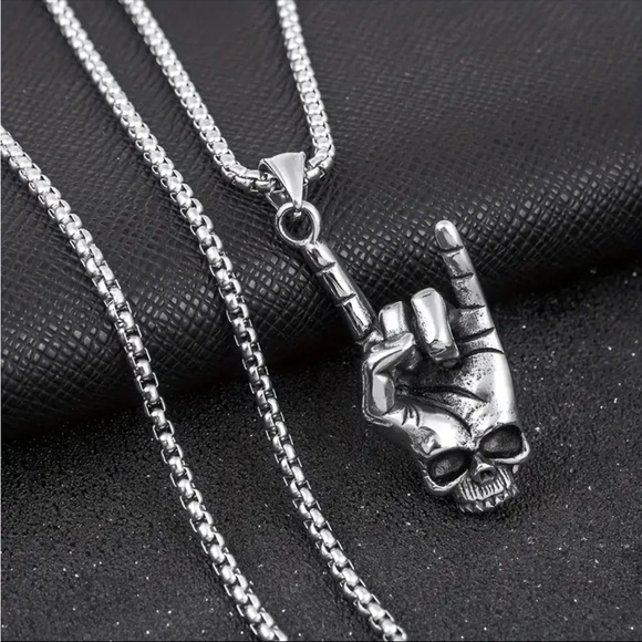 Skull hand sign pendant silver plated necklace faux fashion jewelry‎ - Picture 8 of 11